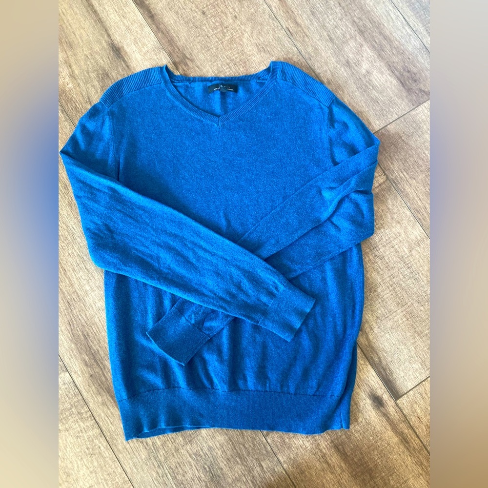 Marc Anthony Mens L cashmere blend vneck sweater